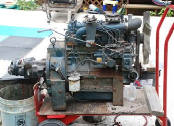 diesel engine with hydraulic pump