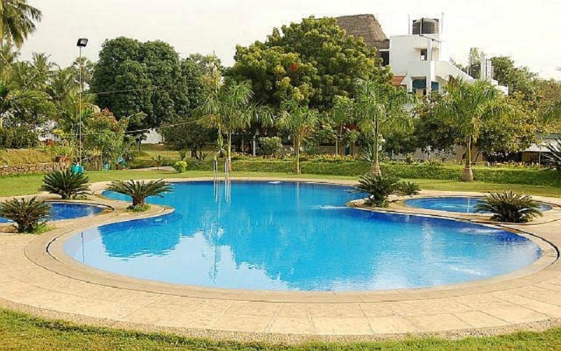 Swimming pool manufacturers